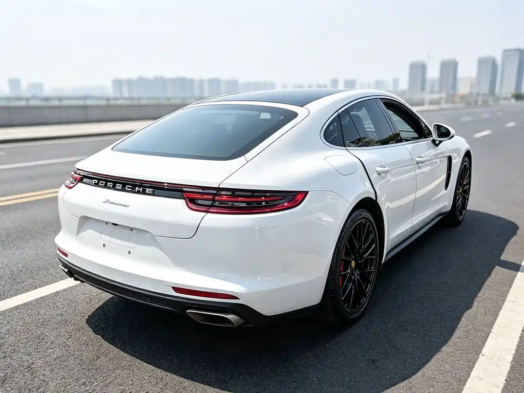 Porsche Panamera — фото 11
