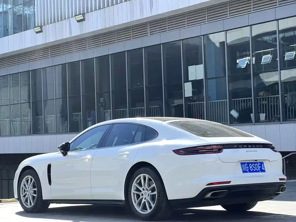 Porsche Panamera — фото 8