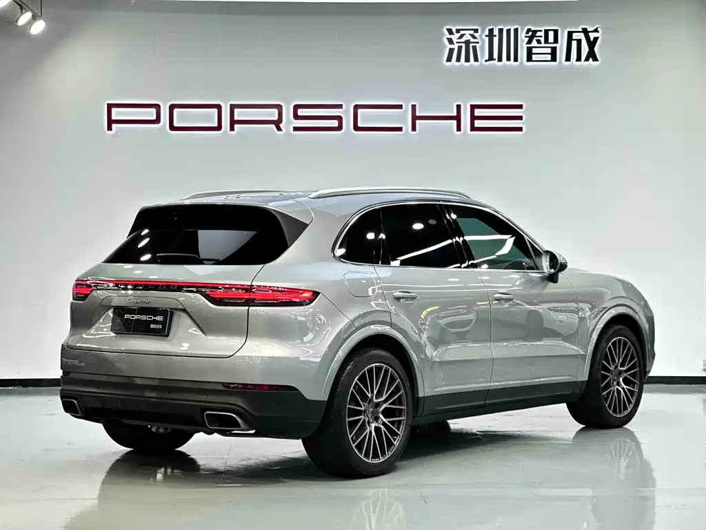 Porsche Cayenne — фото 7