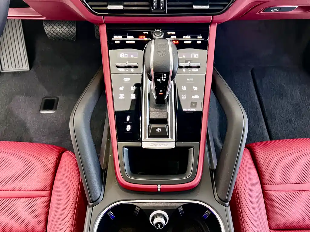 Porsche Cayenne Hybrid — фото 18