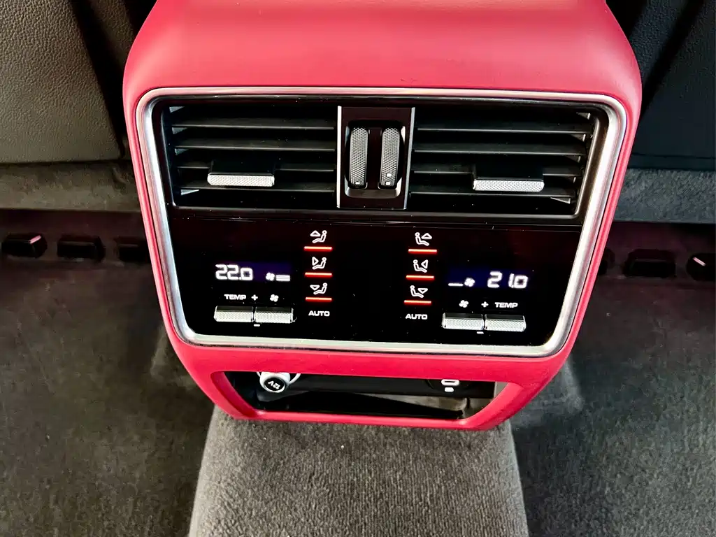Porsche Cayenne Hybrid — фото 19
