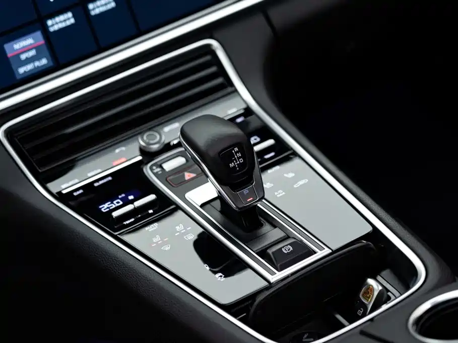 Porsche Panamera — фото 17