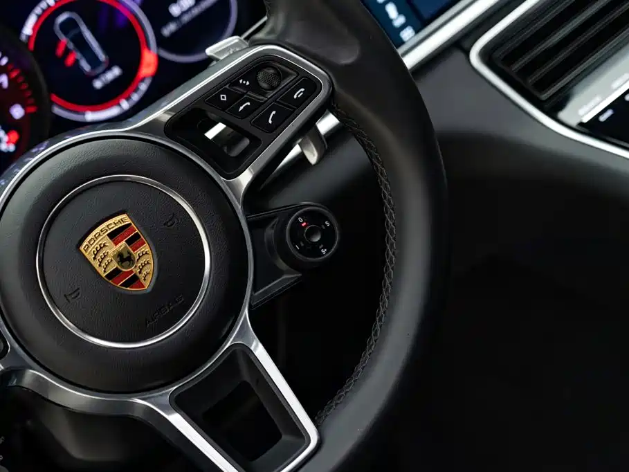 Porsche Panamera — фото 18