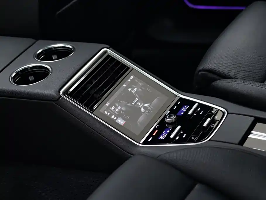 Porsche Panamera — фото 10