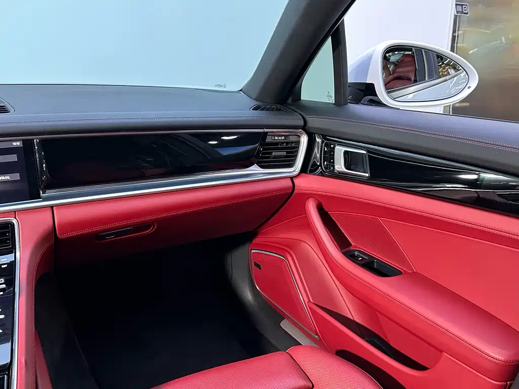Porsche Panamera — фото 17