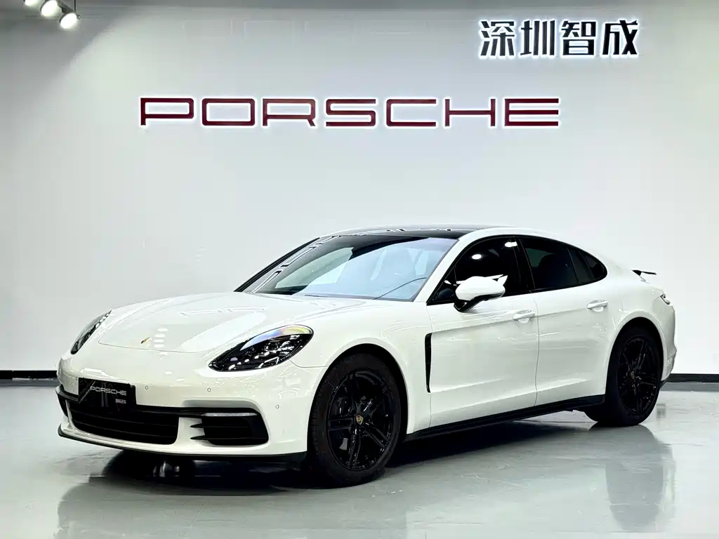 Porsche Panamera — фото 29