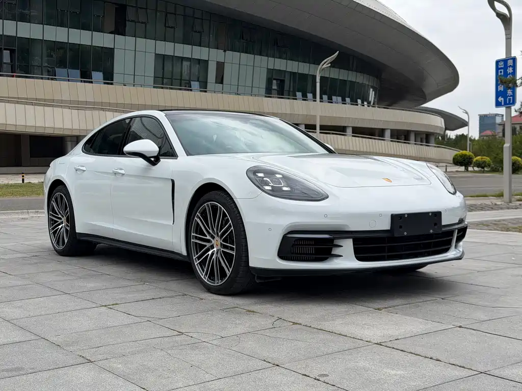 Porsche Panamera — фото 3