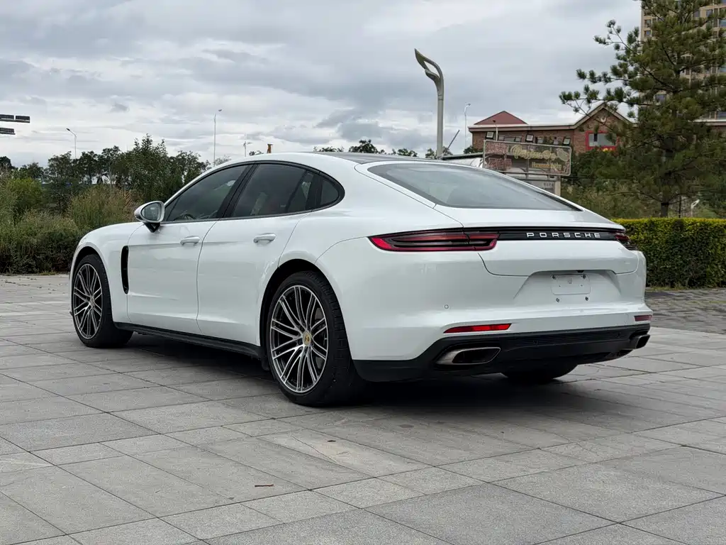 Porsche Panamera — фото 4