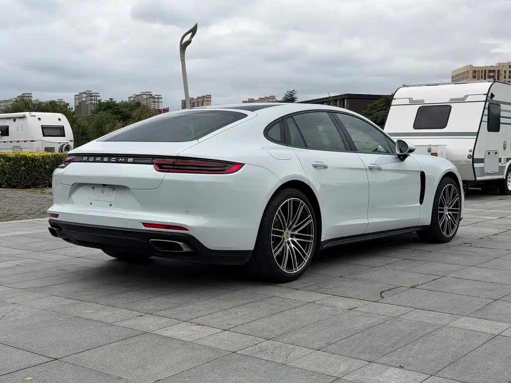 Porsche Panamera — фото 6