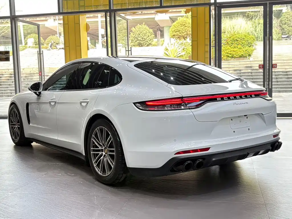Porsche Panamera — фото 4