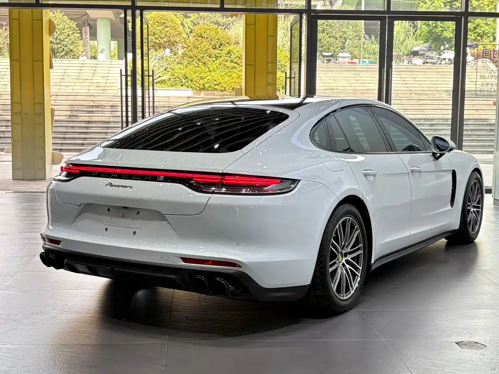 Porsche Panamera — фото 6
