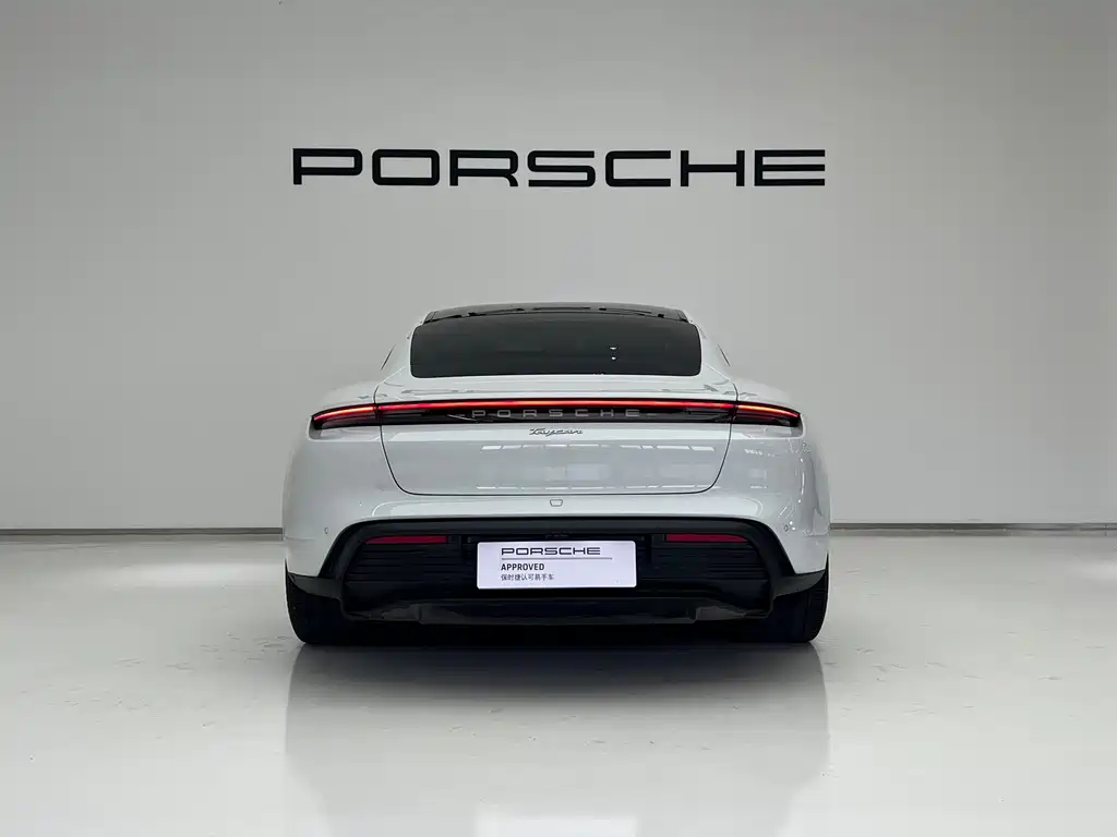 Porsche Taycan — фото 6