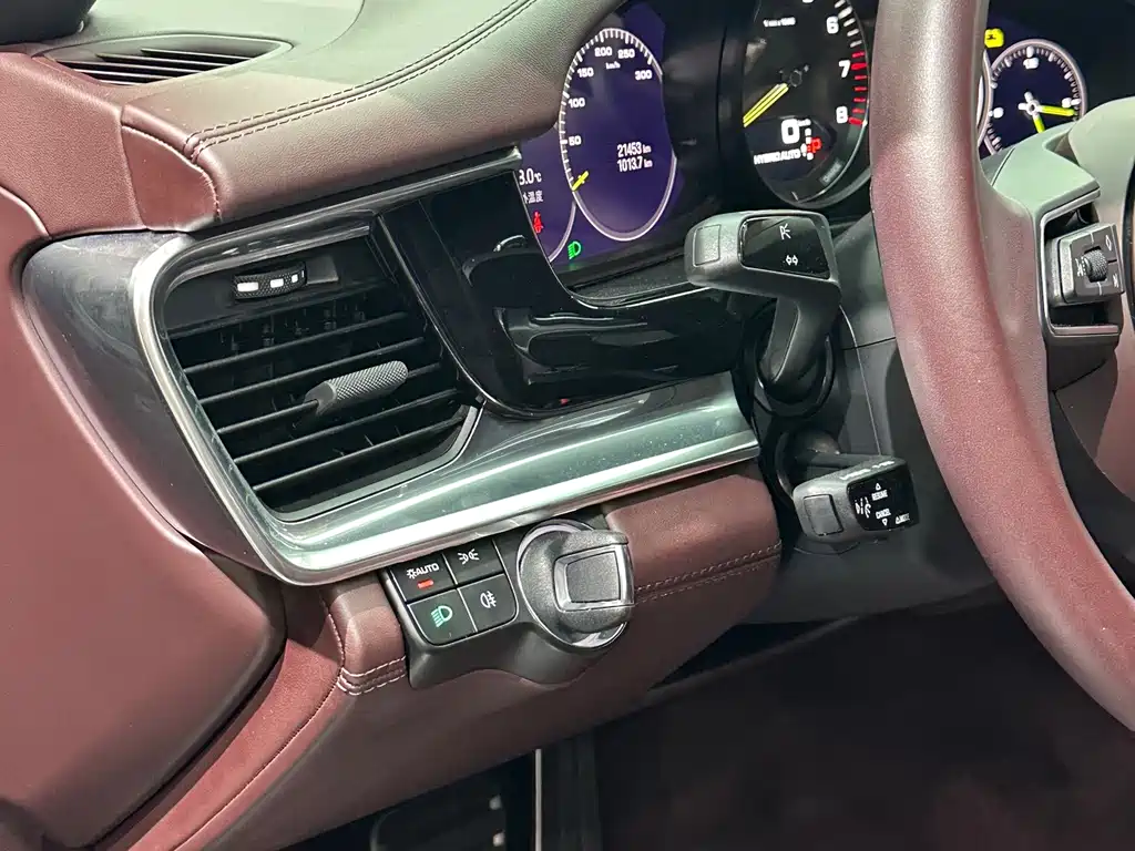 Porsche Panamera Hybrid — фото 13