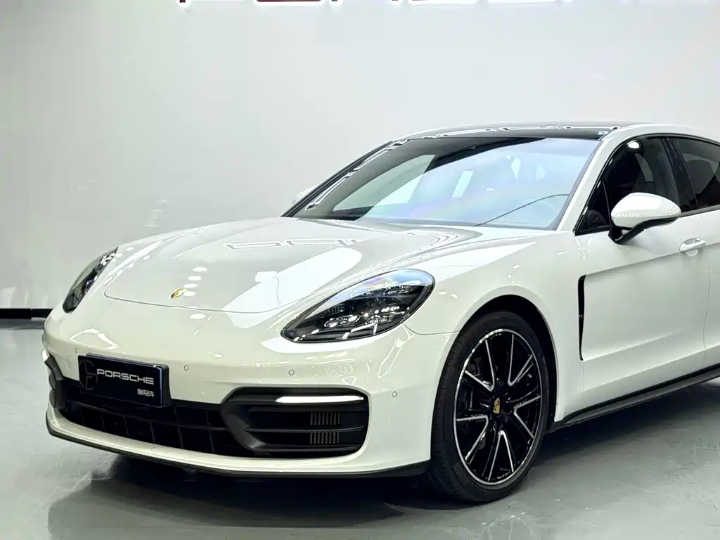 Porsche Panamera — фото 10