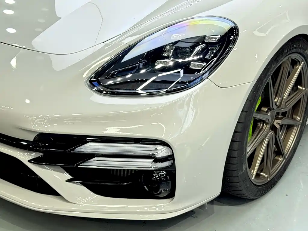 Porsche Panamera — фото 11