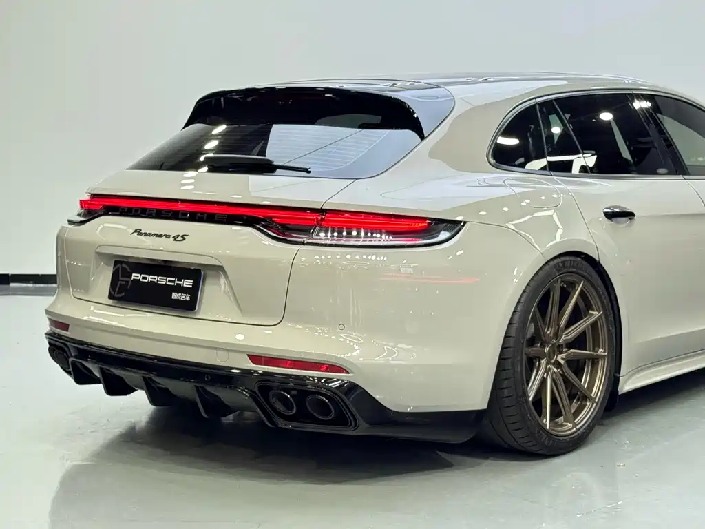Porsche Panamera — фото 30