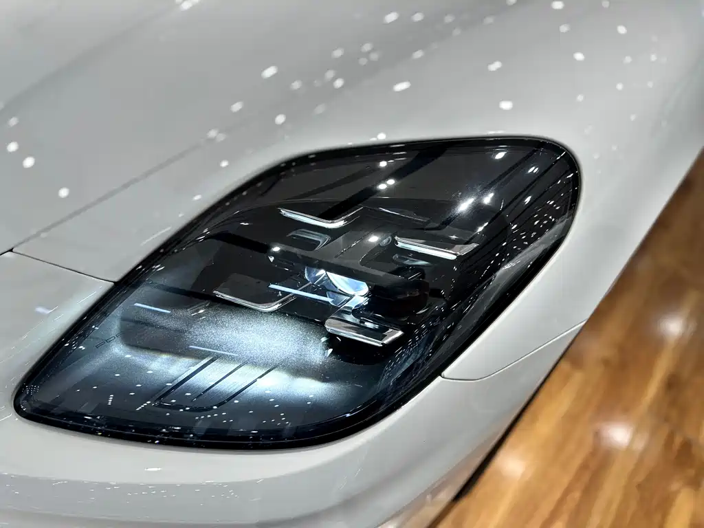Porsche Panamera — фото 14