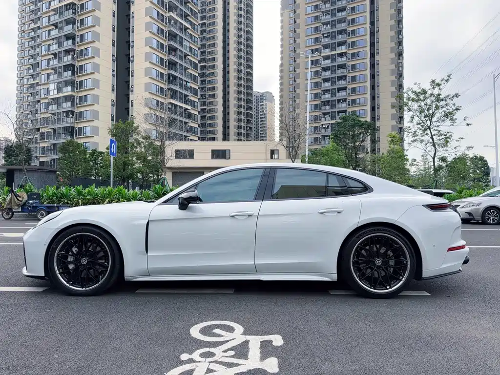Porsche Panamera — фото 5