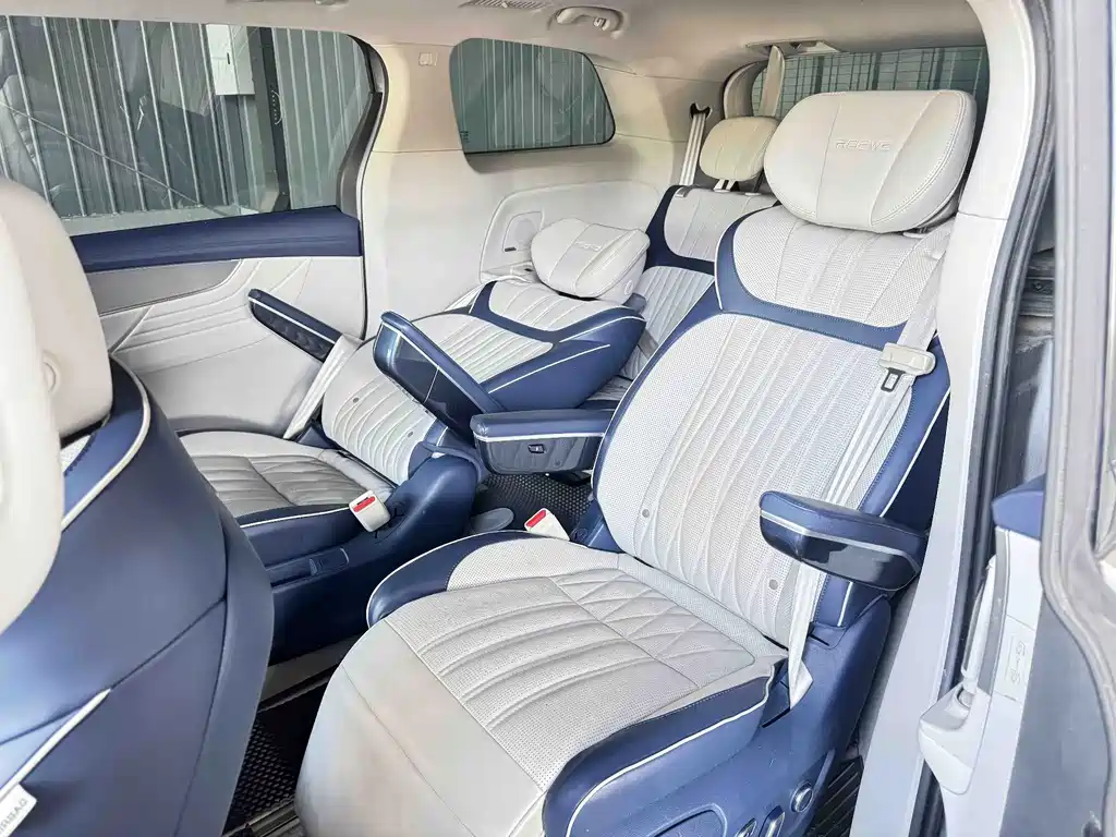Roewe iMAX8 — фото 3