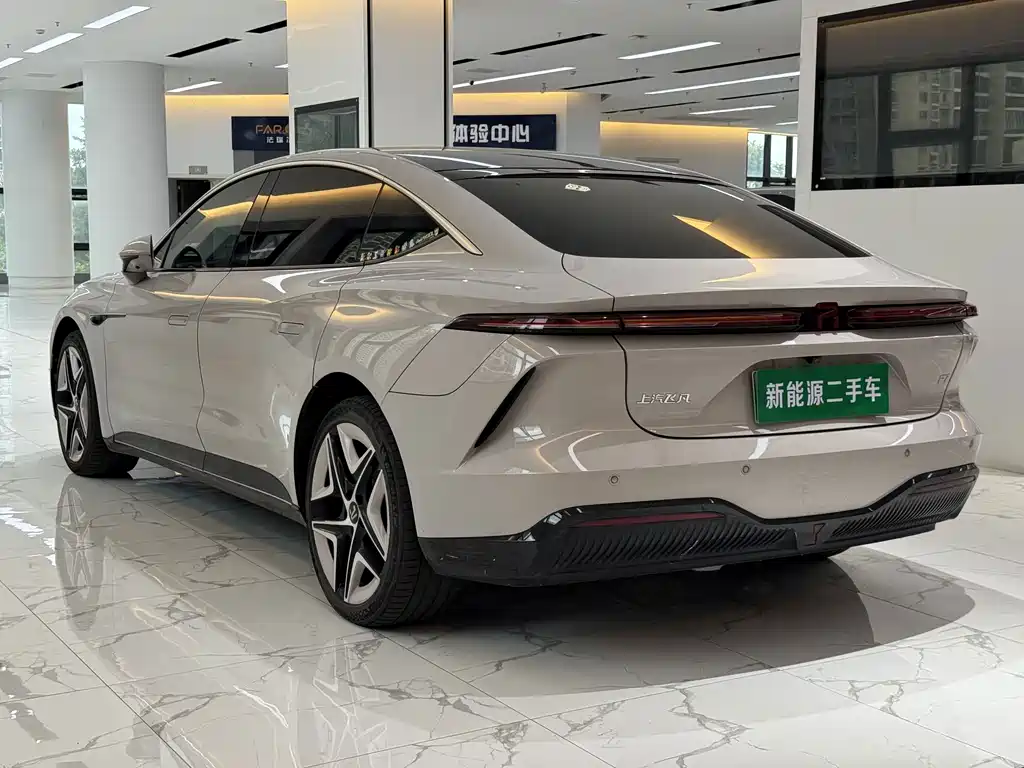 Roewe Feifan F7 — фото 8