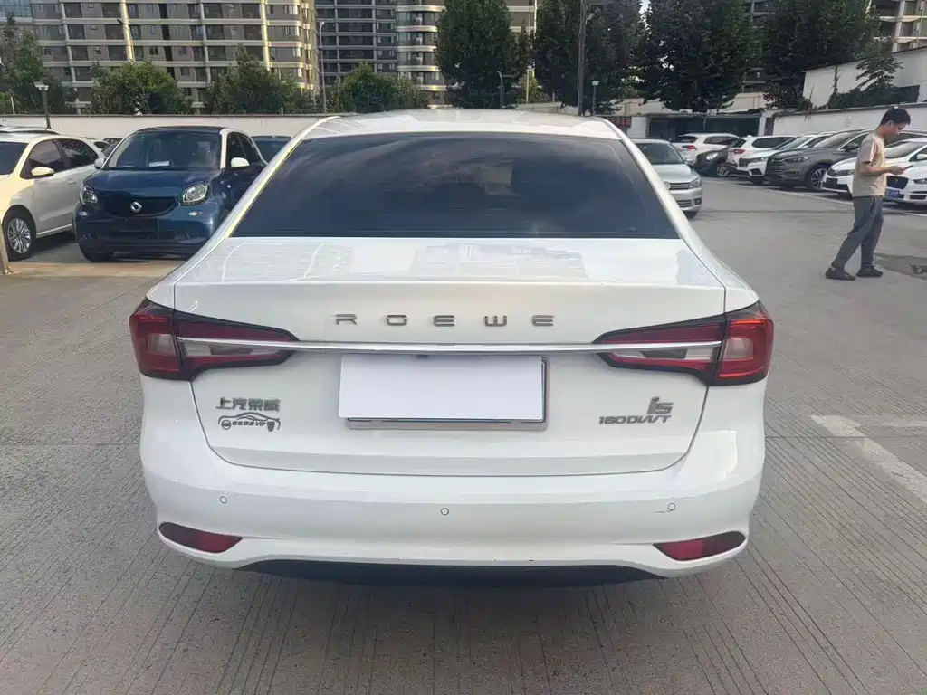 Roewe i5 — фото 8