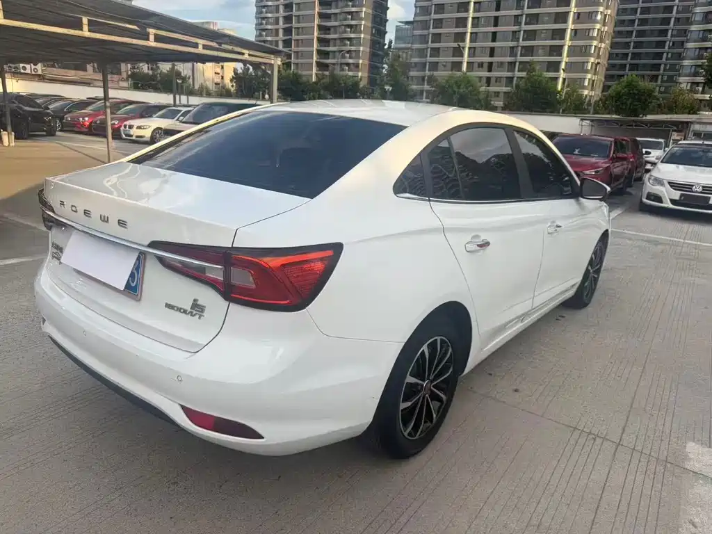 Roewe i5 — фото 9