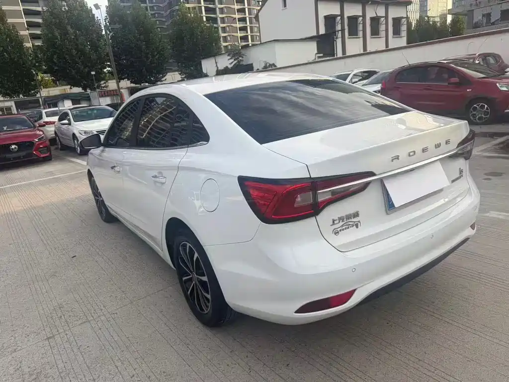 Roewe i5 — фото 10