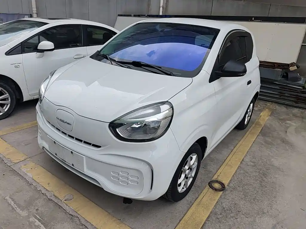 Roewe Clever — фото 2