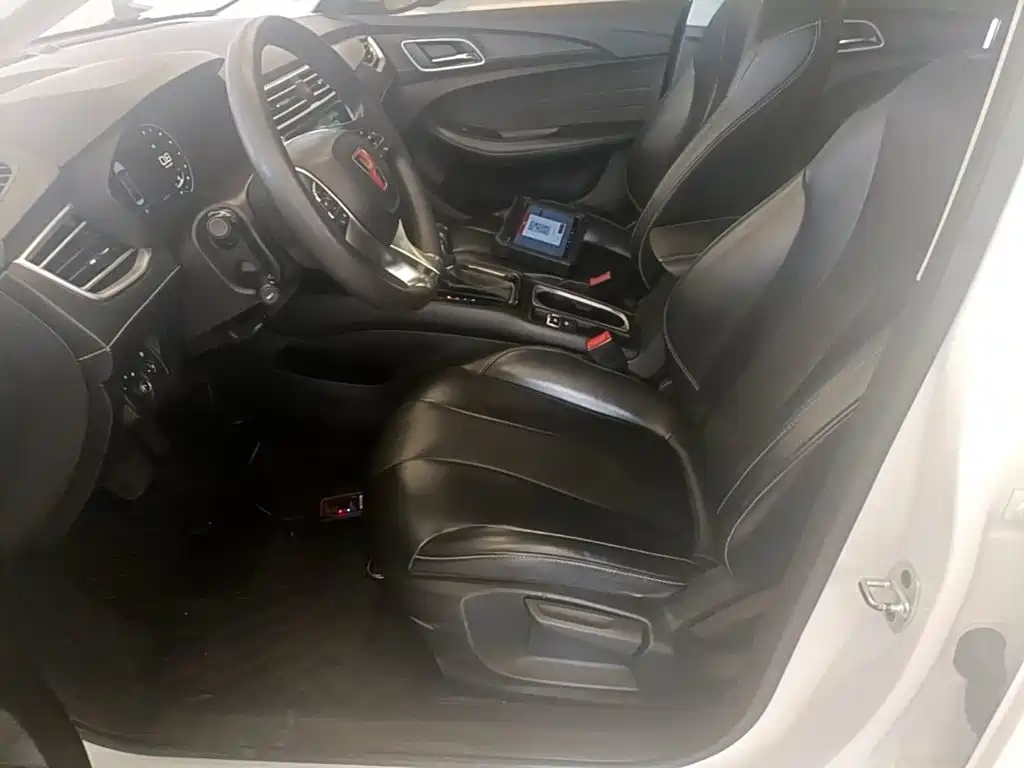 Roewe i5 — фото 15