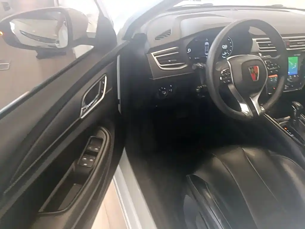 Roewe i5 — фото 16