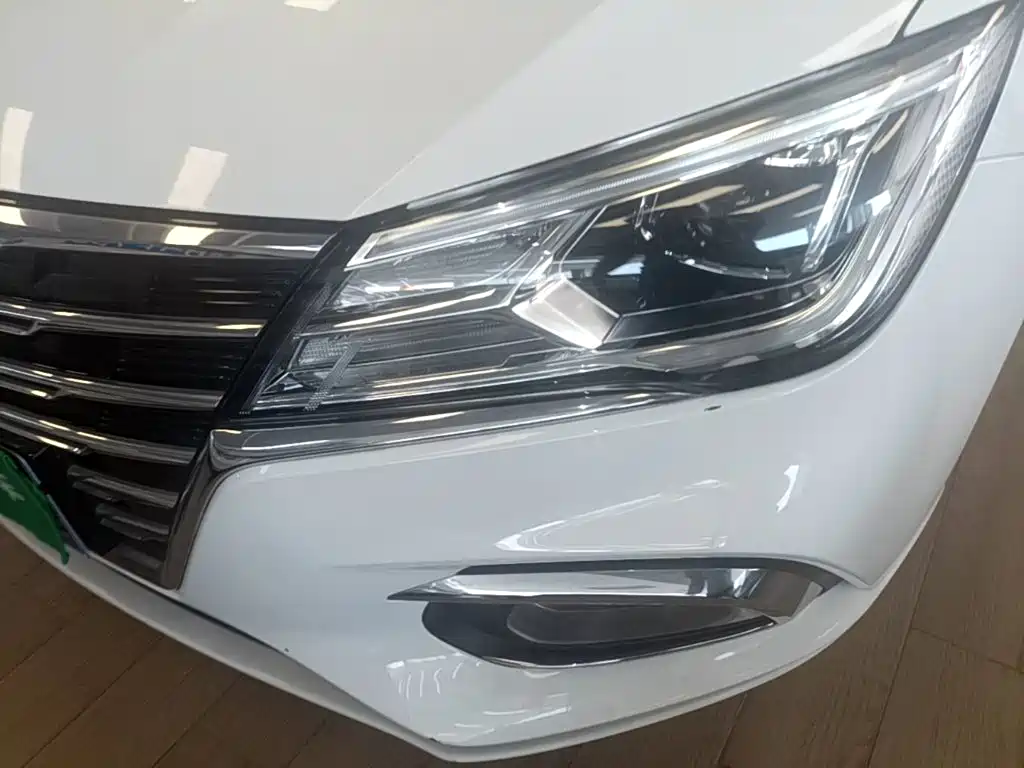 Roewe i5 — фото 24