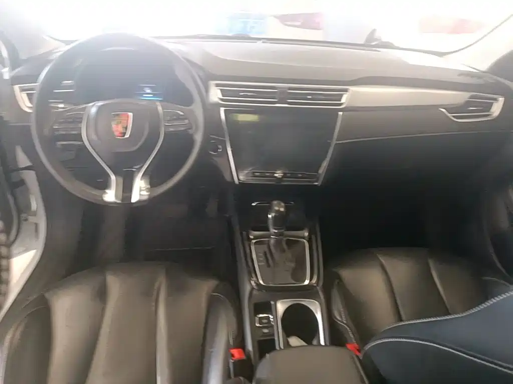Roewe i5 — фото 10