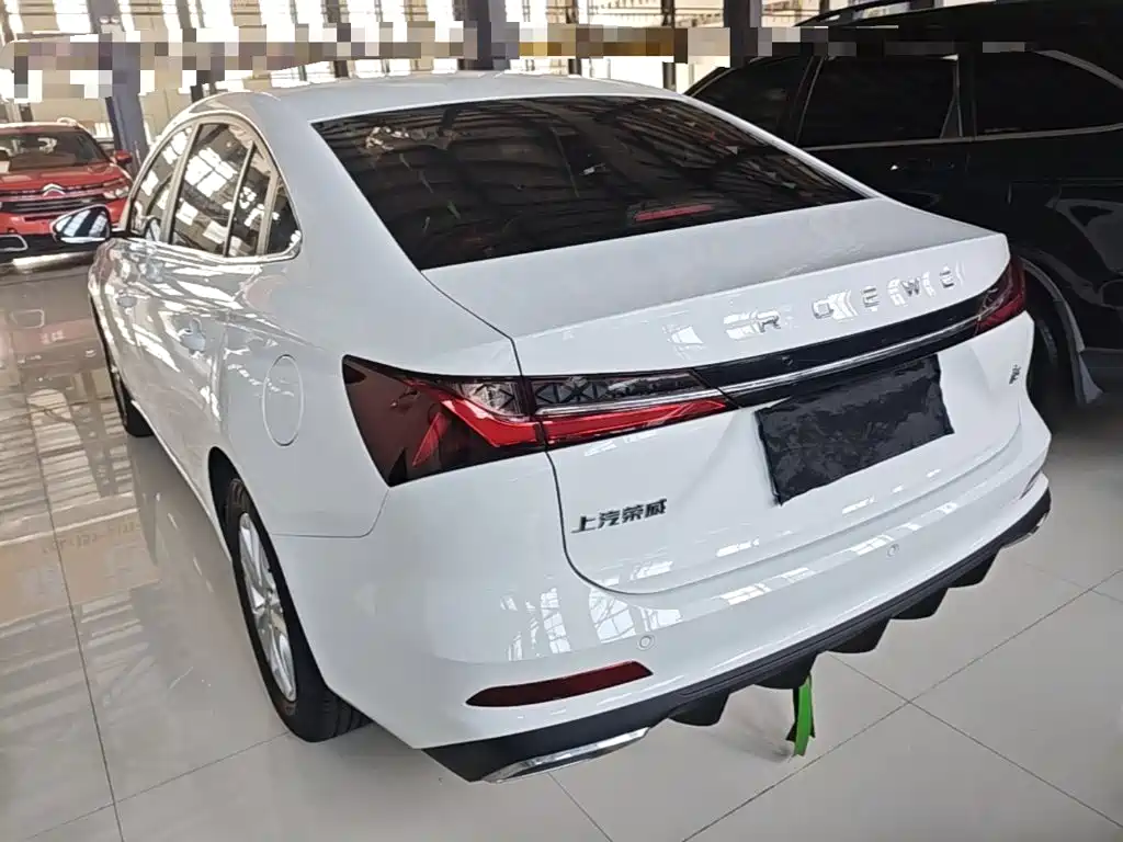 Roewe i5 — фото 5
