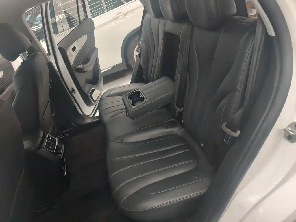 Roewe RX5 eMAX — фото 20