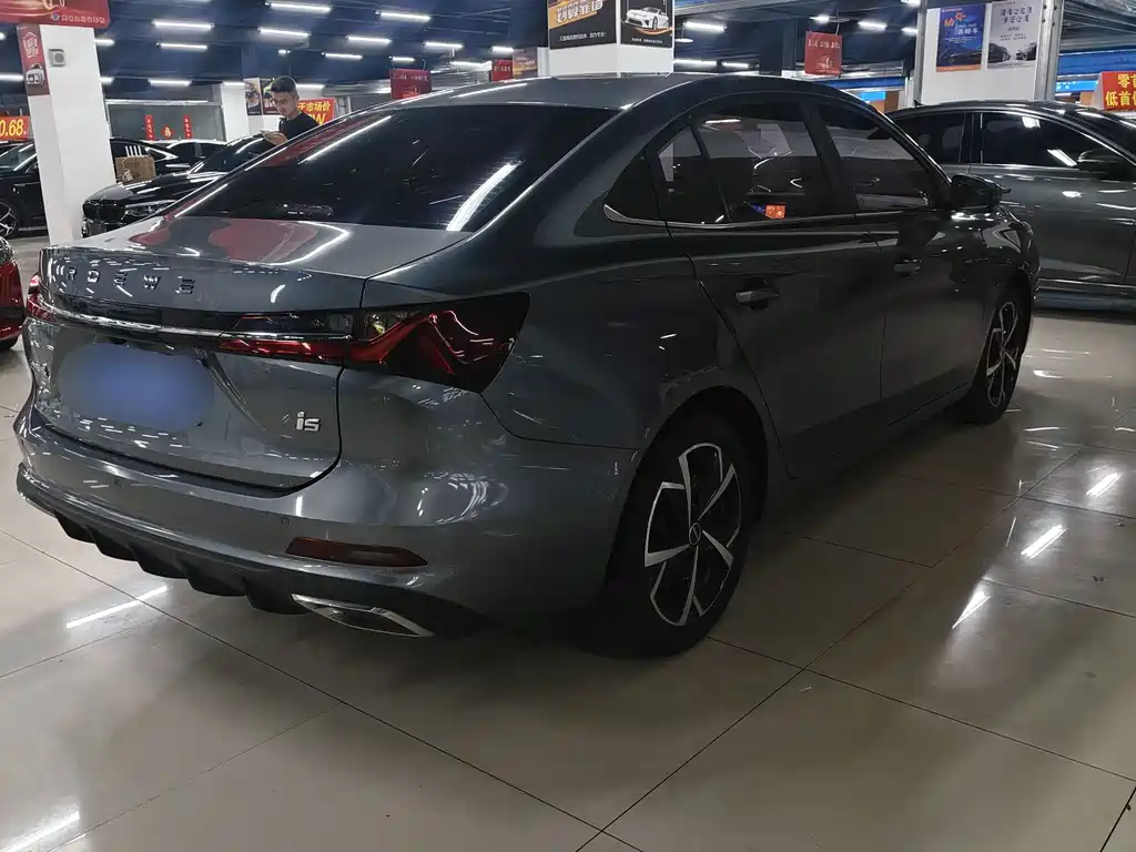 Roewe i5 — фото 4