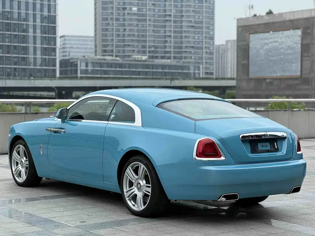 Rolls-Royce Wraith — фото 12