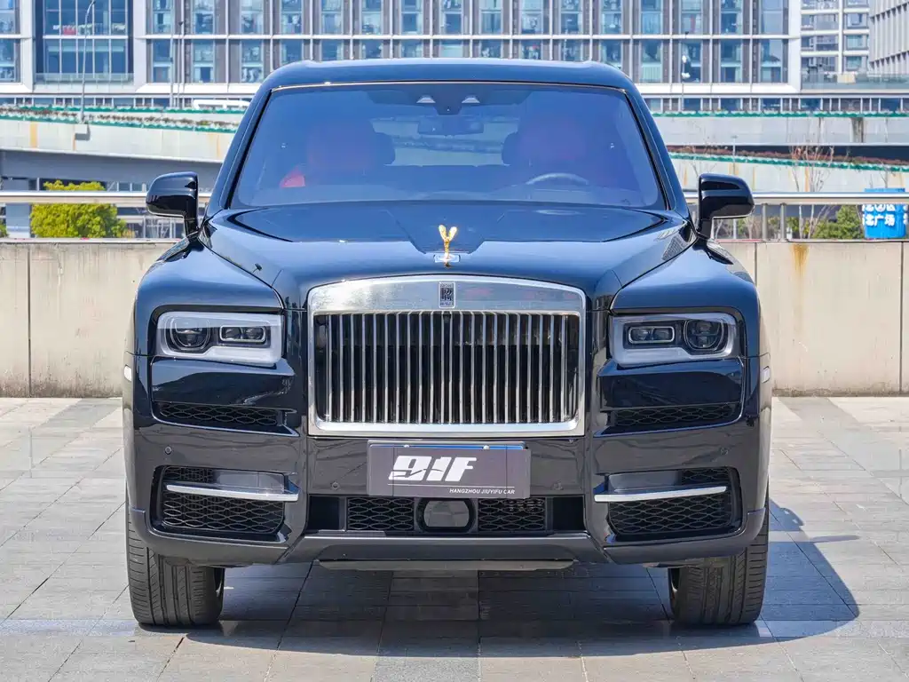 Rolls-Royce Cullinan — фото 2