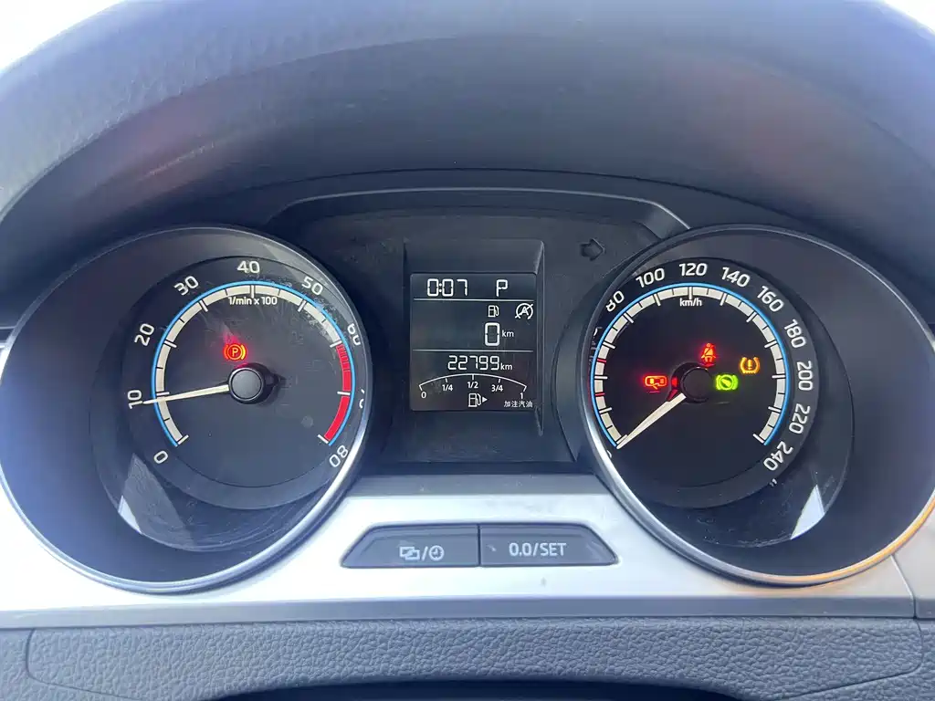 Skoda Rapid — фото 7