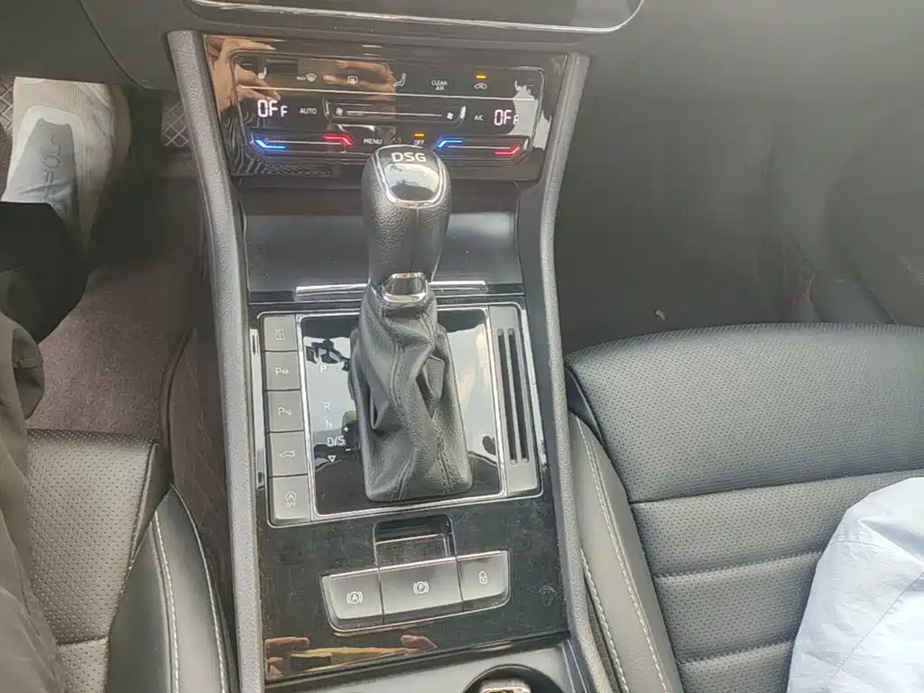 Skoda Superb — фото 14