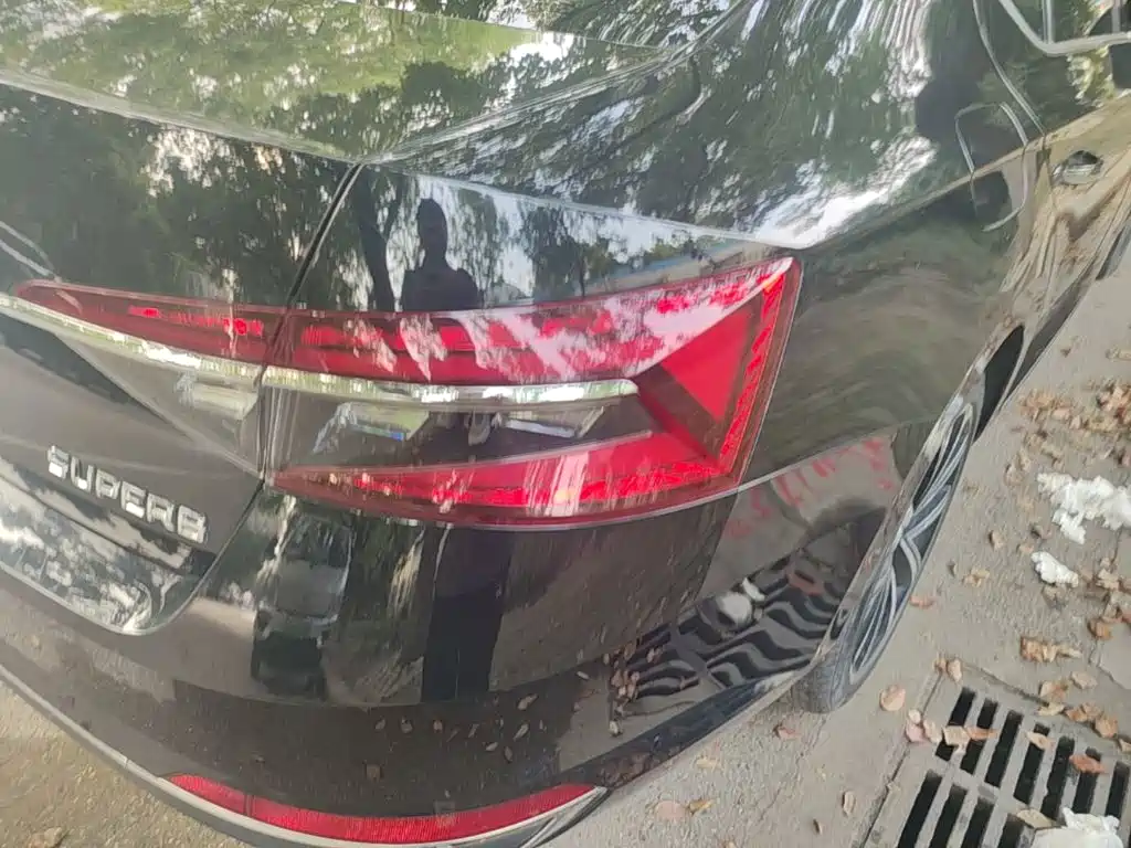 Skoda Superb — фото 8
