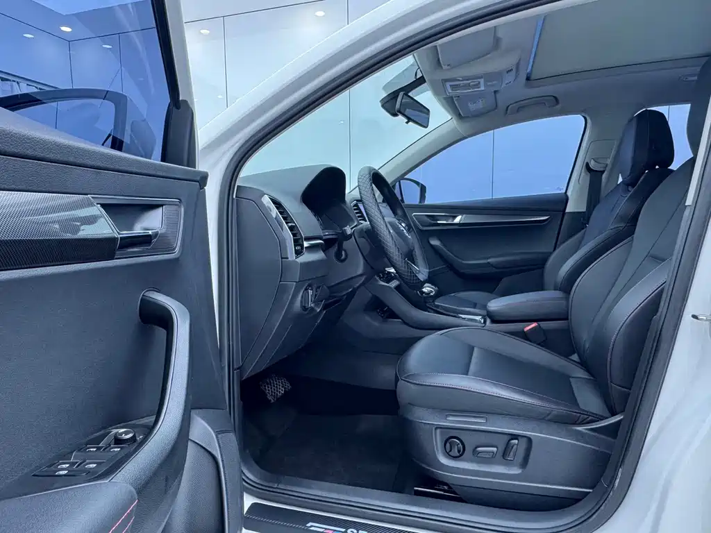 Skoda Karoq — фото 7