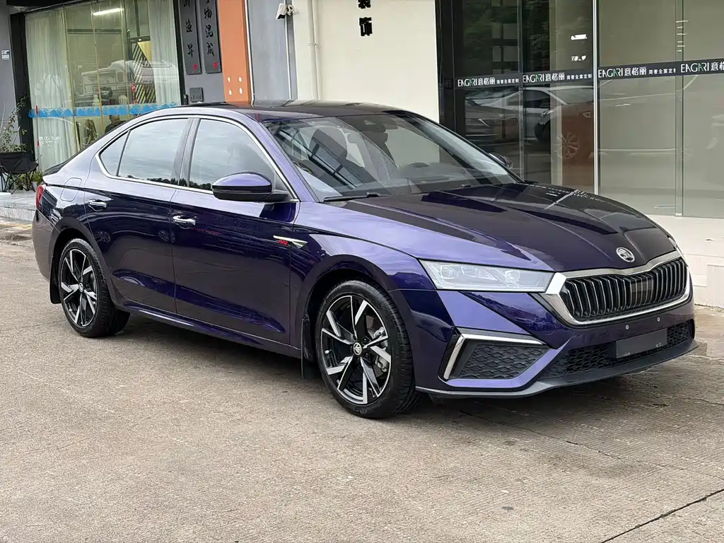 Skoda Octavia — фото 3