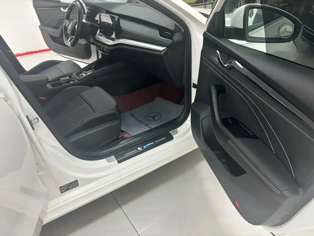Skoda Octavia — фото 5