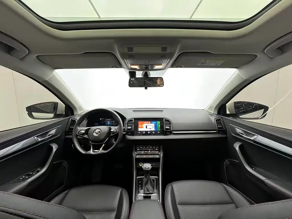 Skoda Karoq — фото 9