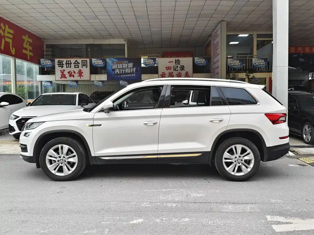 Skoda Kodiaq — фото 12