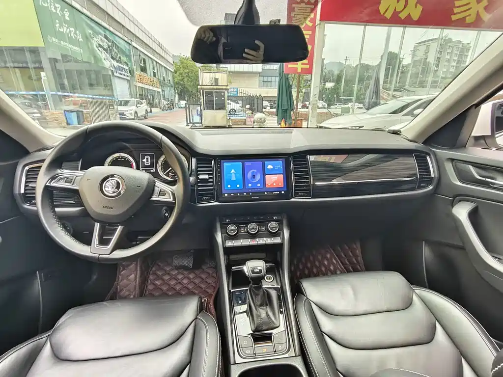 Skoda Kodiaq — фото 6