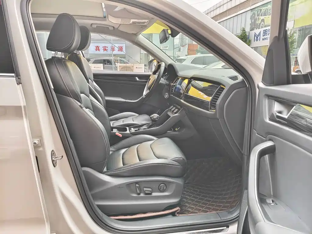 Skoda Kodiaq — фото 8