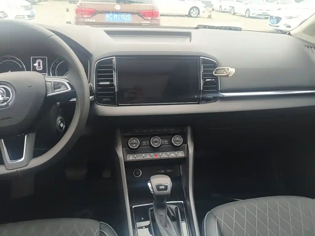 Skoda Karoq — фото 13