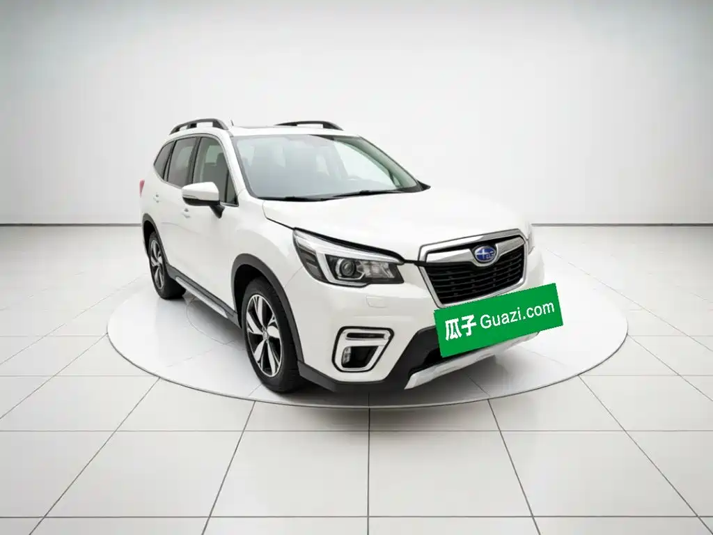 Subaru Forester — фото 3