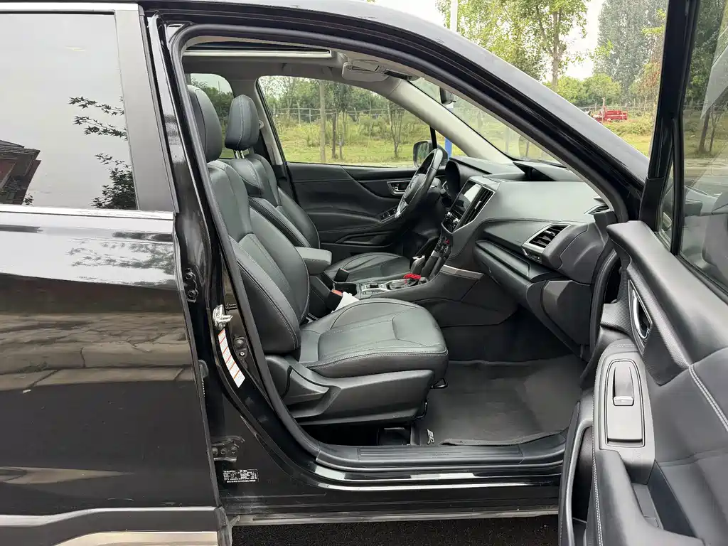 Subaru Forester — фото 13